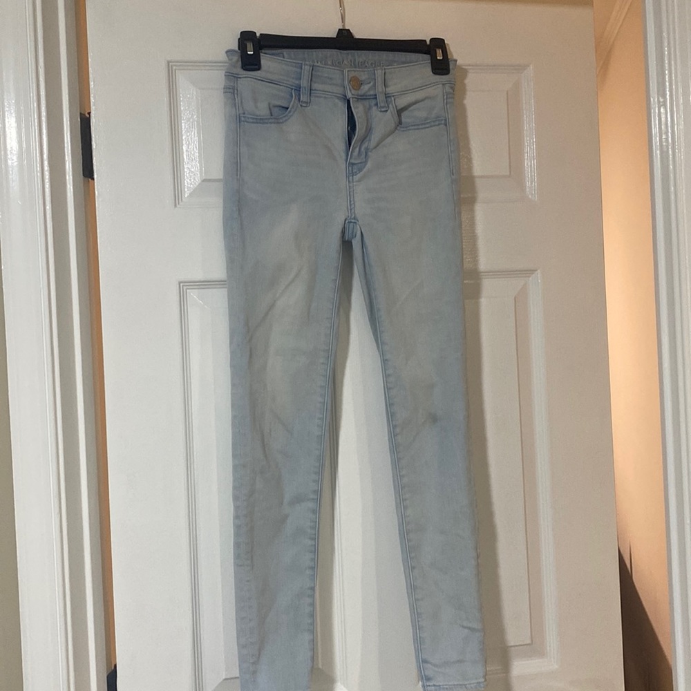 American eagle light blue jeans